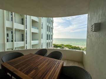 Departamento de 3 Recámaras frente al mar en Telchac Puerto