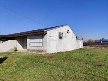 PEQUEÑA CASA A LA VENTA-ESCOBAR