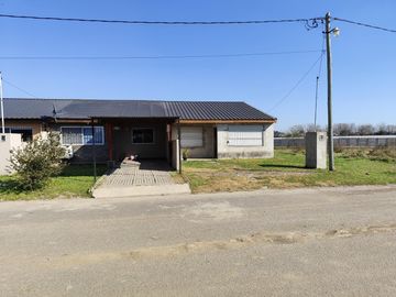PEQUEÑA CASA A LA VENTA-ESCOBAR