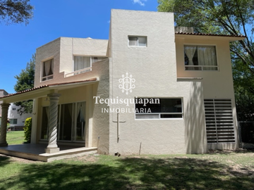 Casa en venta en Fraccionamiento Club de Golf Tequisquiapan