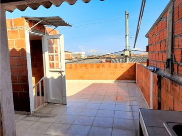 SE VENDE O PERMUTA CASA EN PUERTO TEJADA - CIUDAD DEL SUR
