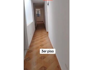 VENTA DE CASA DE 3 PISOS MS AIRES Y/O DPTOS. EN SMP