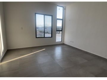 Casa en venta de 4 recamaras al norte de Merida con alberca privada