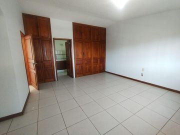CASA EN BURGOS EXCELENTES ACABADOS