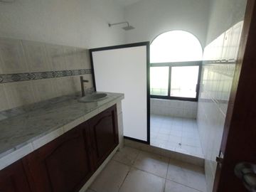 CASA EN BURGOS EXCELENTES ACABADOS