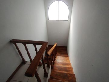 CASA EN BURGOS EXCELENTES ACABADOS
