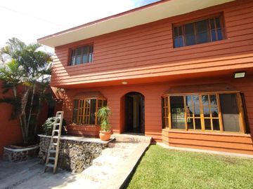 CASA EN BURGOS EXCELENTES ACABADOS