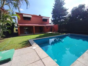 CASA EN BURGOS EXCELENTES ACABADOS