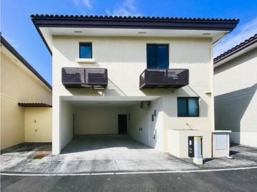 Venta de casa en Panamá Pacífica, River Valley