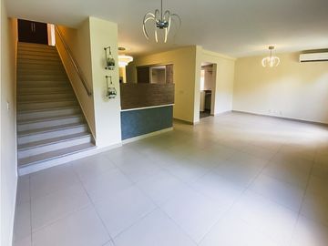 Venta de casa en Panamá Pacífica, River Valley