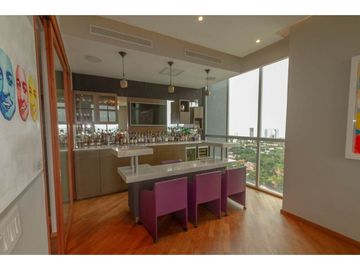 APARTAMENTO CON VISTA A PARQUE OMAR EN ALTOS DEL GOLF