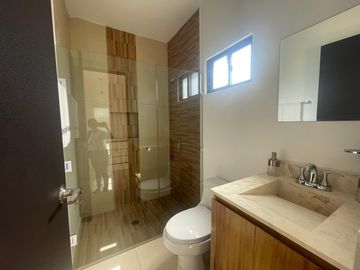 Casa en venta de 4 recamaras al norte de Merida