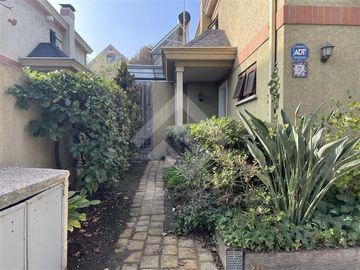 Casa en Venta en General Blanche 12180