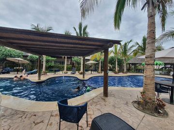 CASA DE PLAYA EN EXCLUSIVA PRIVADA PUNTA ESMERALDA GRAND, NUEVO ALTATA