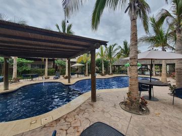 CASA DE PLAYA EN EXCLUSIVA PRIVADA PUNTA ESMERALDA GRAND, NUEVO ALTATA