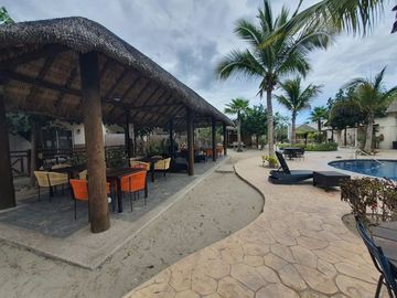 CASA DE PLAYA EN EXCLUSIVA PRIVADA PUNTA ESMERALDA GRAND, NUEVO ALTATA