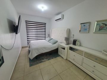 CASA DE PLAYA EN EXCLUSIVA PRIVADA PUNTA ESMERALDA GRAND, NUEVO ALTATA