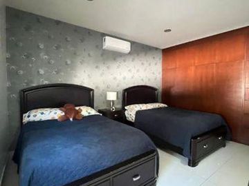 CASA EN VENTA EN LAS QUINTAS DE OPORTUNIDAD