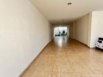 CASA EN VENTA EN LAS QUINTAS DE OPORTUNIDAD