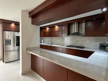 CASA EN VENTA EN LAS QUINTAS DE OPORTUNIDAD