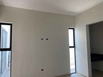 RESIDENCIA EN VENTA EN FRACC VILLAS LAS PALMAS SECTOR VIÑEDOS TORREON COAHUILA