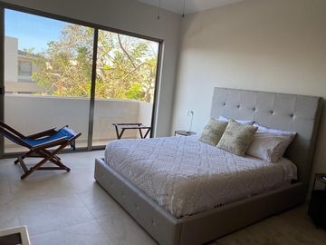 Linda Villa en Renta Yucatan Country Club  en Merida, Yucatan