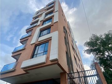 Apartamento duplex en venta, sector parque venezuela.