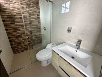 Apartamento duplex en venta, sector parque venezuela.