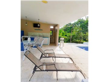 SE VENDE CASA CAMPESTRE VIA AL EDEN
