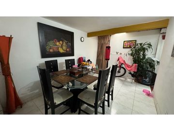 Casa de 2 pisos en venta permuta Barrio Hacienda Buenos Aires Palmira