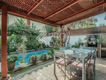 Avenida Tomás Moro - Avenida Apoquindo/Santa Magdalena Sofía - Comuna Las Condes - Casa - Venta