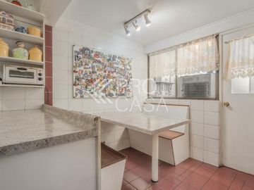 Avenida Tomás Moro - Avenida Apoquindo/Santa Magdalena Sofía - Comuna Las Condes - Casa - Venta
