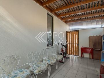 Avenida Tomás Moro - Avenida Apoquindo/Santa Magdalena Sofía - Comuna Las Condes - Casa - Venta