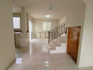 VENTA DE CASA URB. PARAISO DEL RIO 1, MUCHO LOTE A.Est