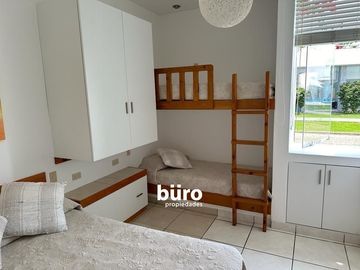 PRECIOSA CASA DE PLAYA EN VENTA CON VISTA AL MAR, LAS GAVIOTAS, ASIA