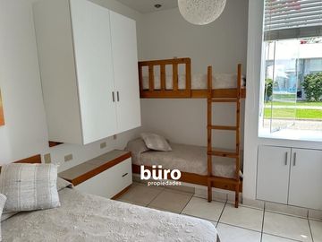PRECIOSA CASA DE PLAYA EN VENTA CON VISTA AL MAR, LAS GAVIOTAS, ASIA