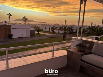 PRECIOSA CASA DE PLAYA EN VENTA CON VISTA AL MAR, LAS GAVIOTAS, ASIA