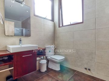 Exclusiva casa mediterránea con piscina y vista al mar – Jardines del Sur