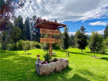 CASA VIP EN VENTA EN URBANIZACION POR LA ESPE DEL VALLE (CB)