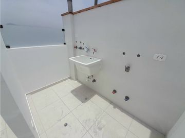 Departamento dúplex de estreno en Surquillo 108 m2 **