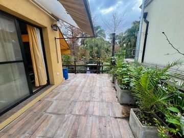 CASA EN VENTA EN EL CARMENCITO 3 AMBIENTES PISCINA