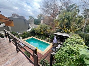 CASA EN VENTA EN EL CARMENCITO 3 AMBIENTES PISCINA