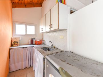 VENTA CASA 3 AMBIENTES WILDE AVELLANEDA COCHERA