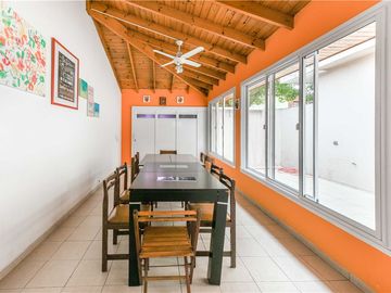 VENTA CASA 3 AMBIENTES WILDE AVELLANEDA COCHERA