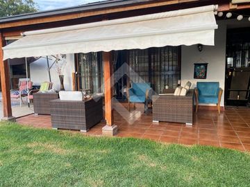 Casa en Venta en Príncipe de Gales/ María Monvel