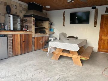 Casa en Venta en Príncipe de Gales/ María Monvel