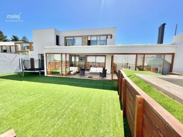 Venta casa de finas terminaciones, condominio,  Pinares de Montemar, Concón