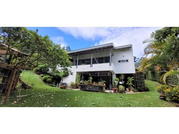 Venta Casa en Vereda La Veta Copacabana Antioquia. 1 Nivel