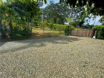 Venta Casa en Vereda La Veta Copacabana Antioquia. 1 Nivel