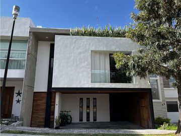 Casa En Venta Parque Santo Domingo, Lomas De Angelópolis